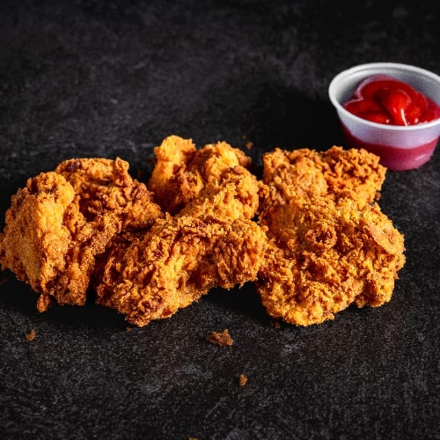 6 Chicken Poppers.