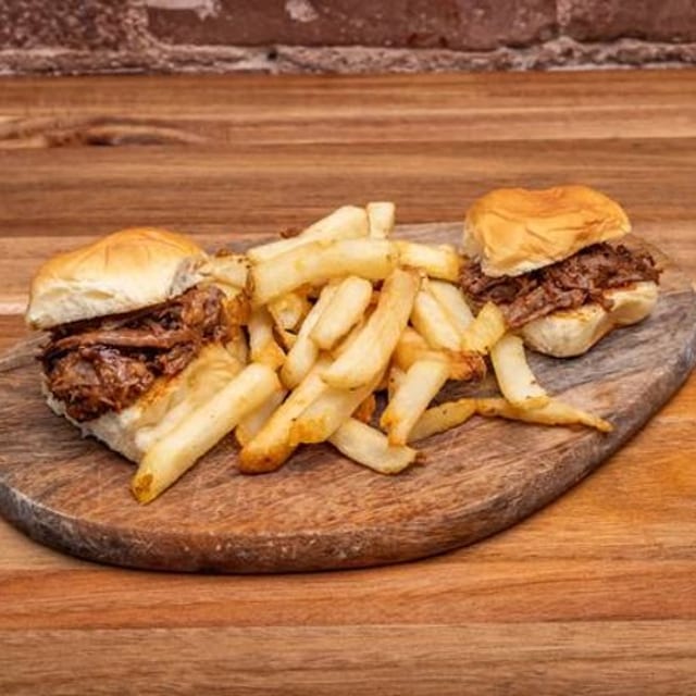 2 PULLED RIBEYE SLIDERS.