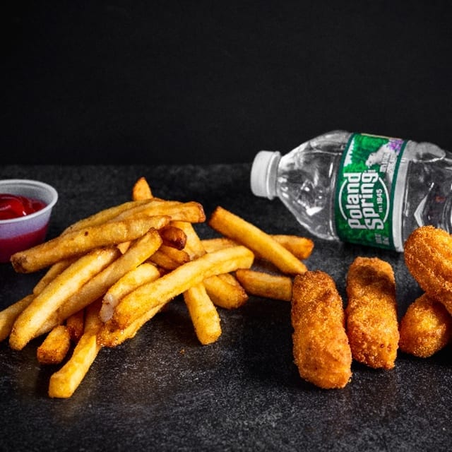 4 MOZZERELLA STICKS.